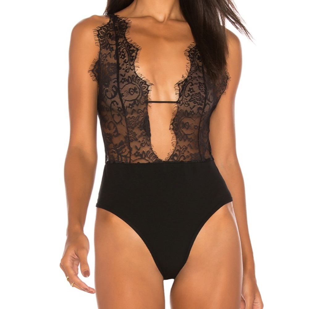 Black Lace bodysuit NWOT! Sz xs